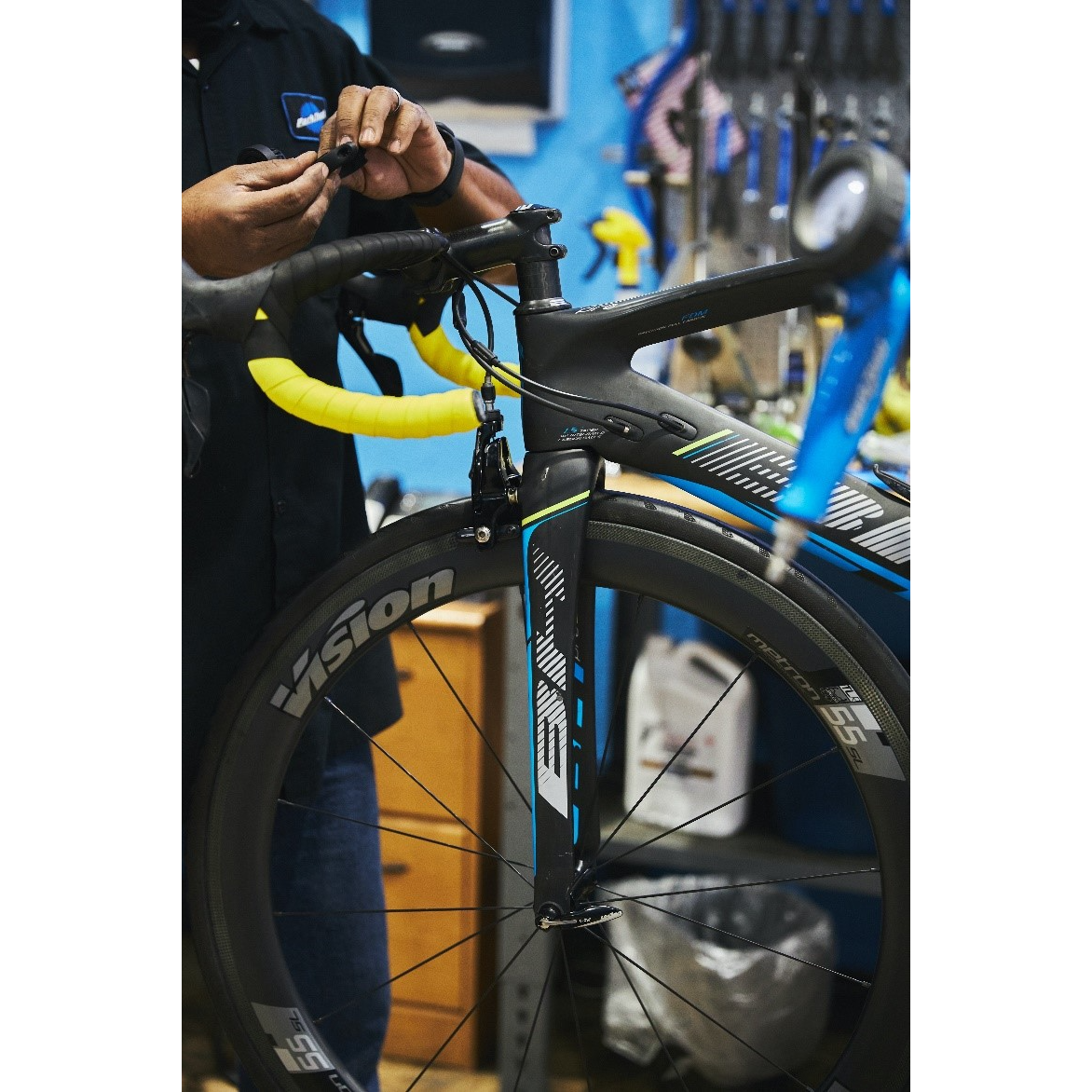 REPARACIÓN Y MANTENIMIENTO DE BICICLETAS DE PLANTA